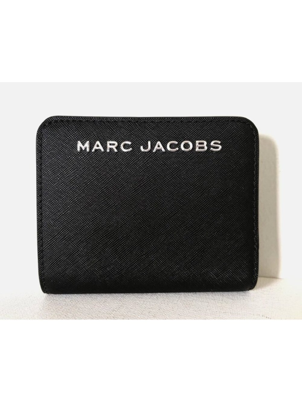 New Marc Jacobs Compact Bifold Wallet Black
